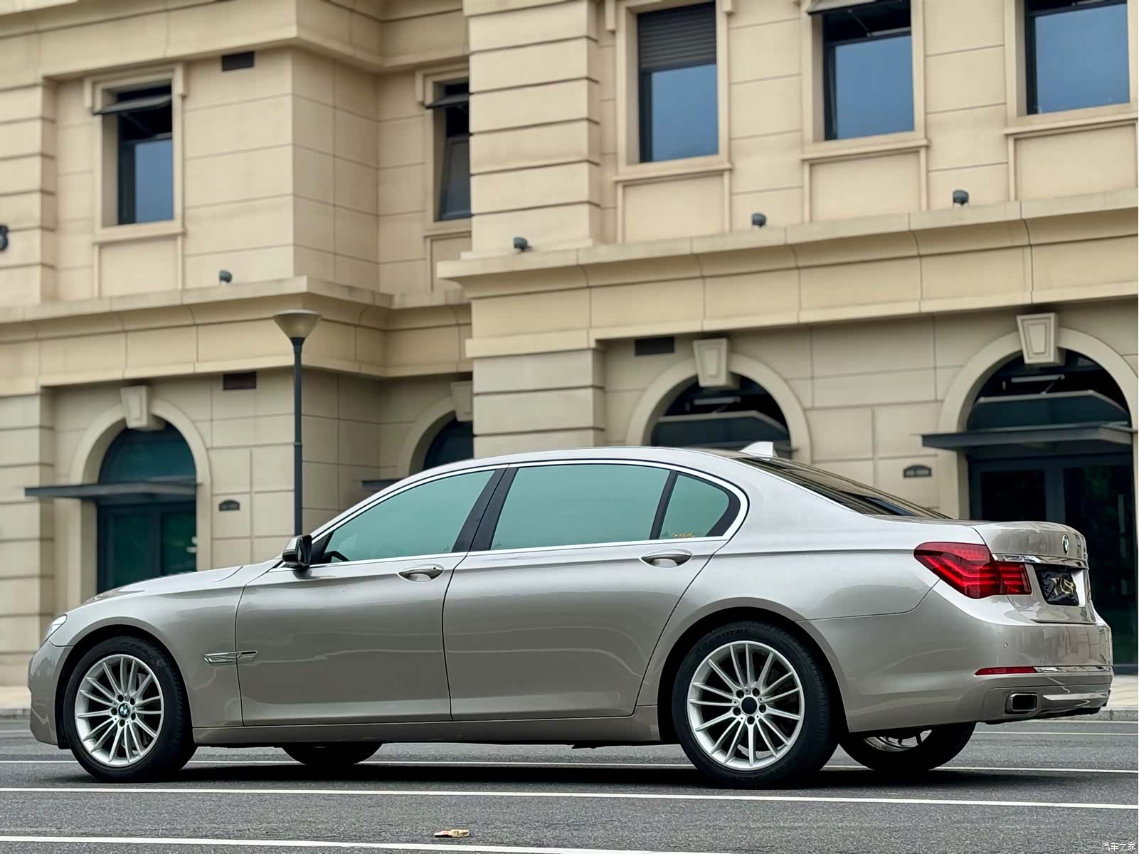 BMW 7 Series, 2015 9