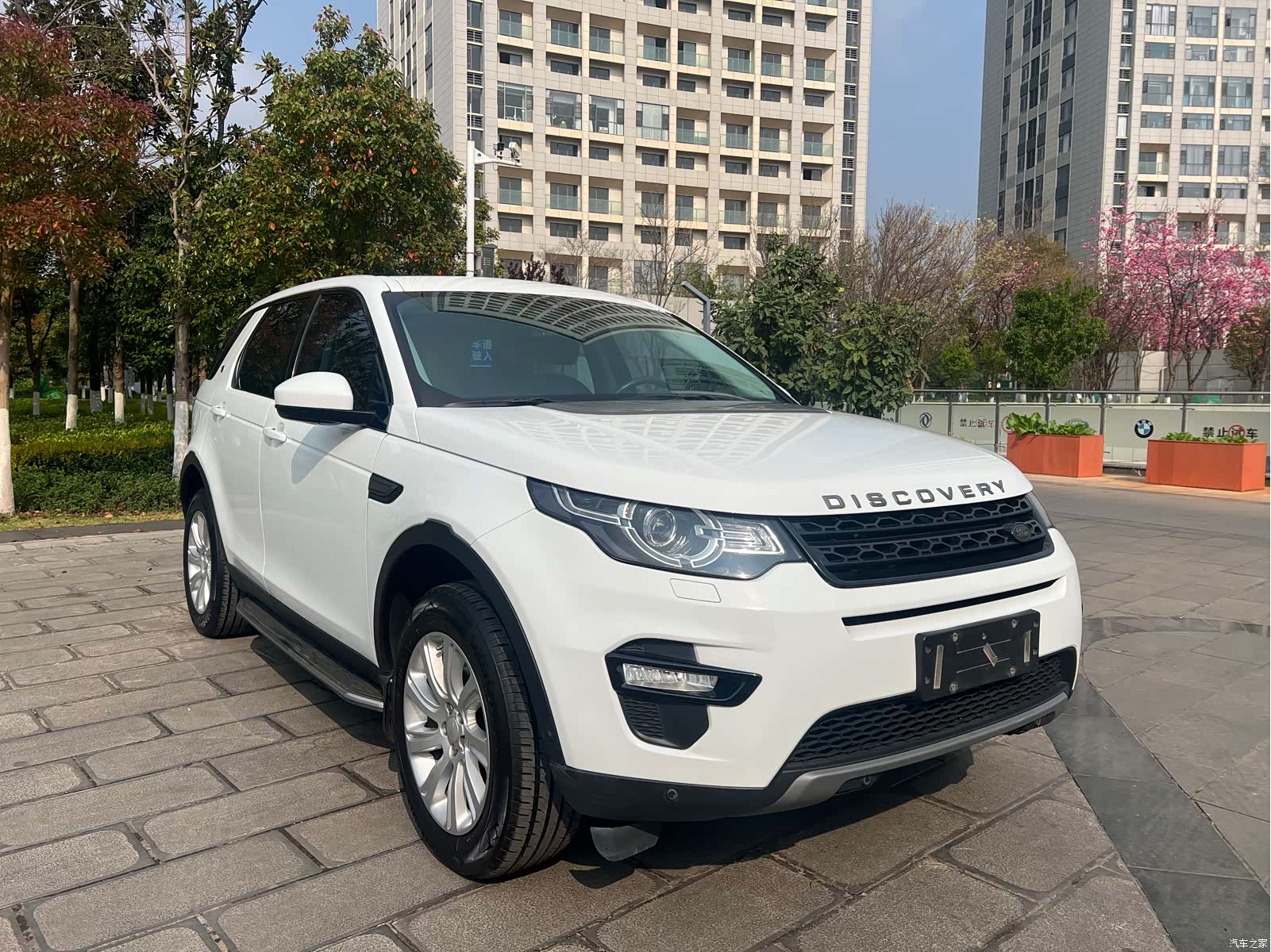 Land Rover Discovery, 2018 3