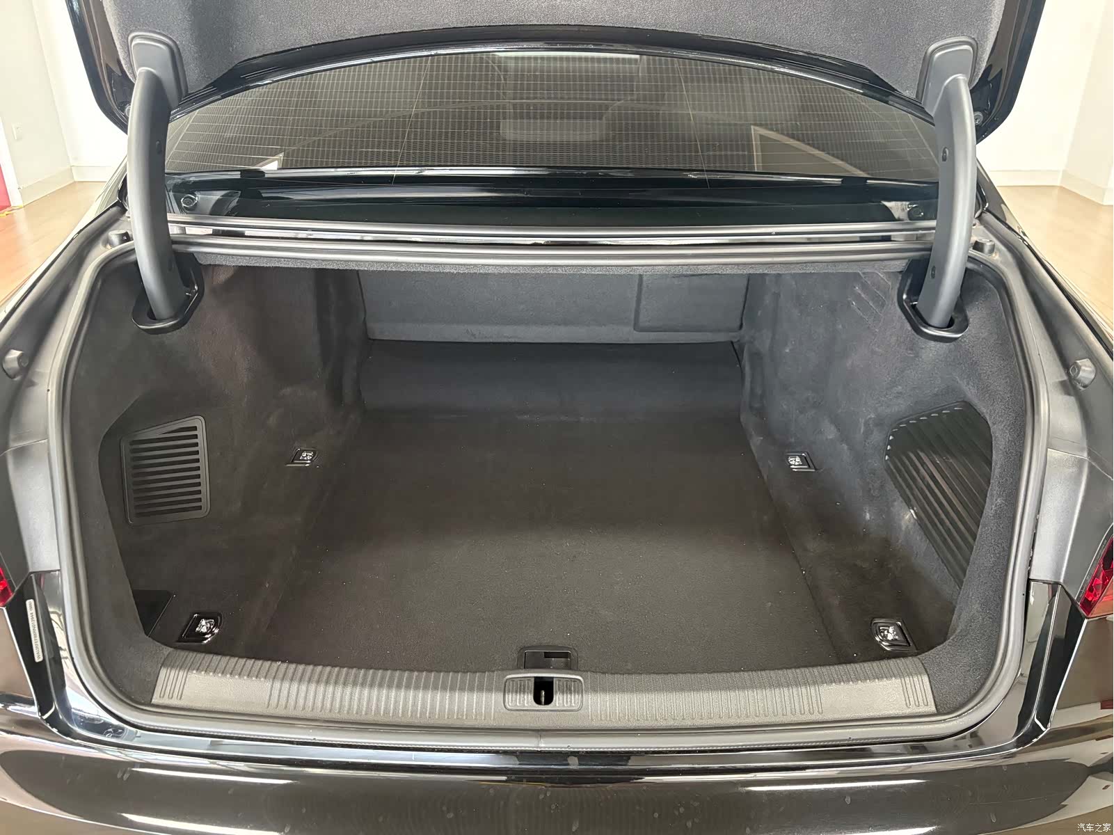 Audi A8L, 2025 6