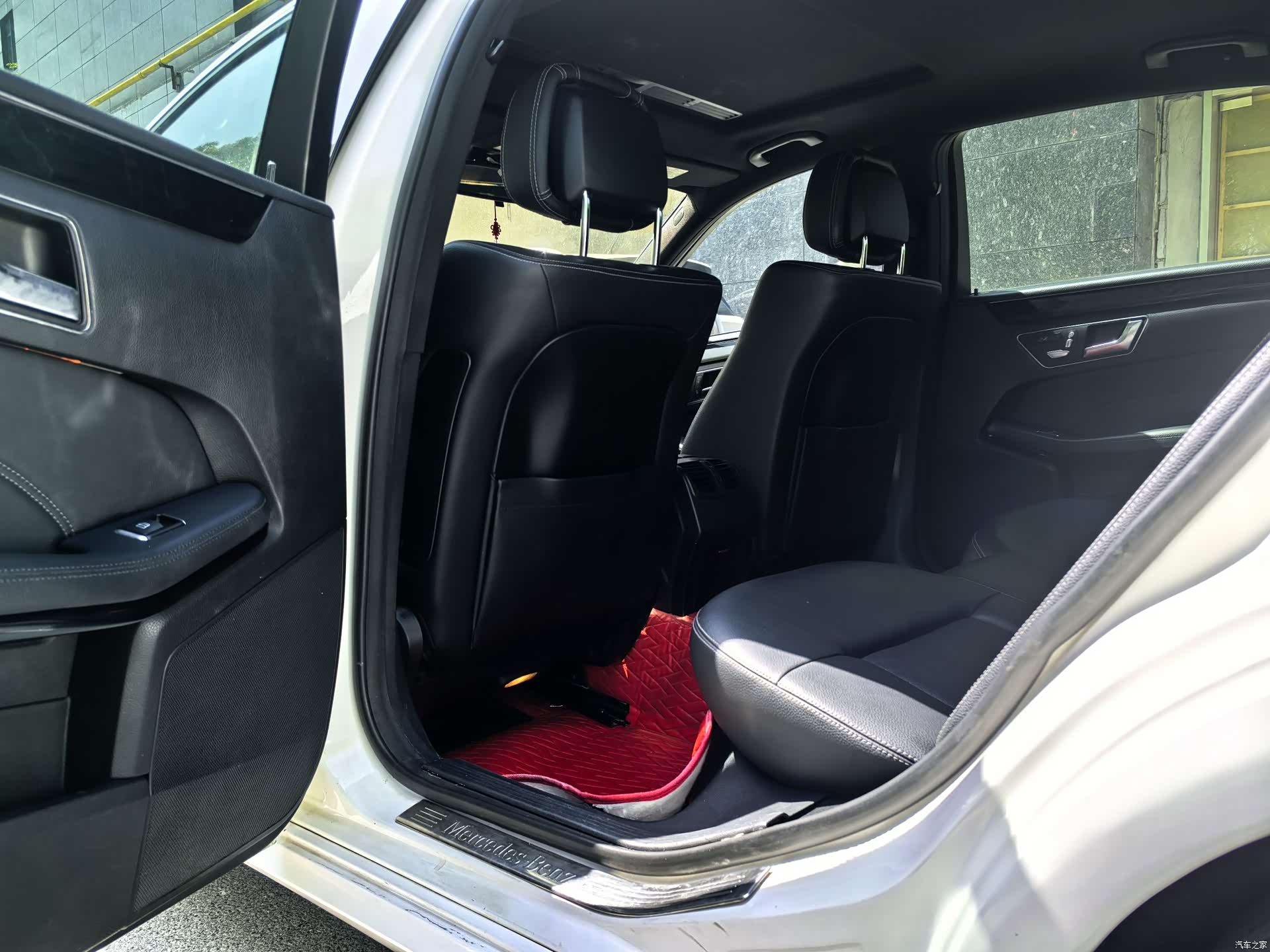 Mercedes-Benz E-Class, 2013 7