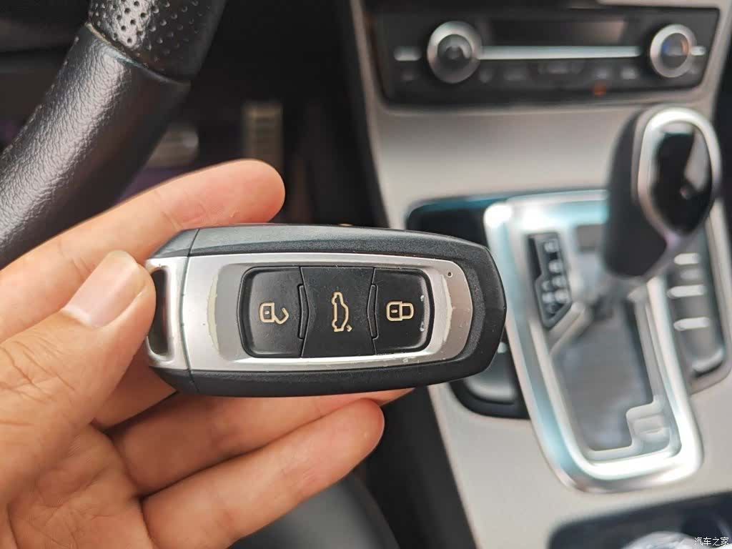 Geely Emgrand, 2016 12