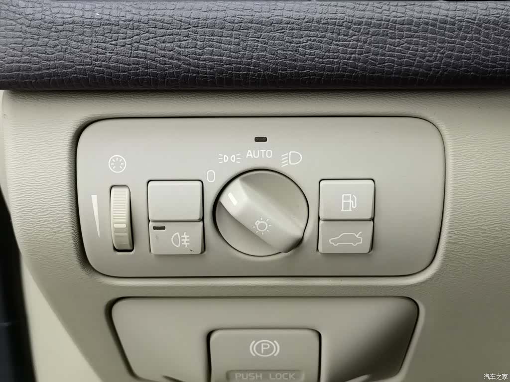 Volvo XC60, 2013 21