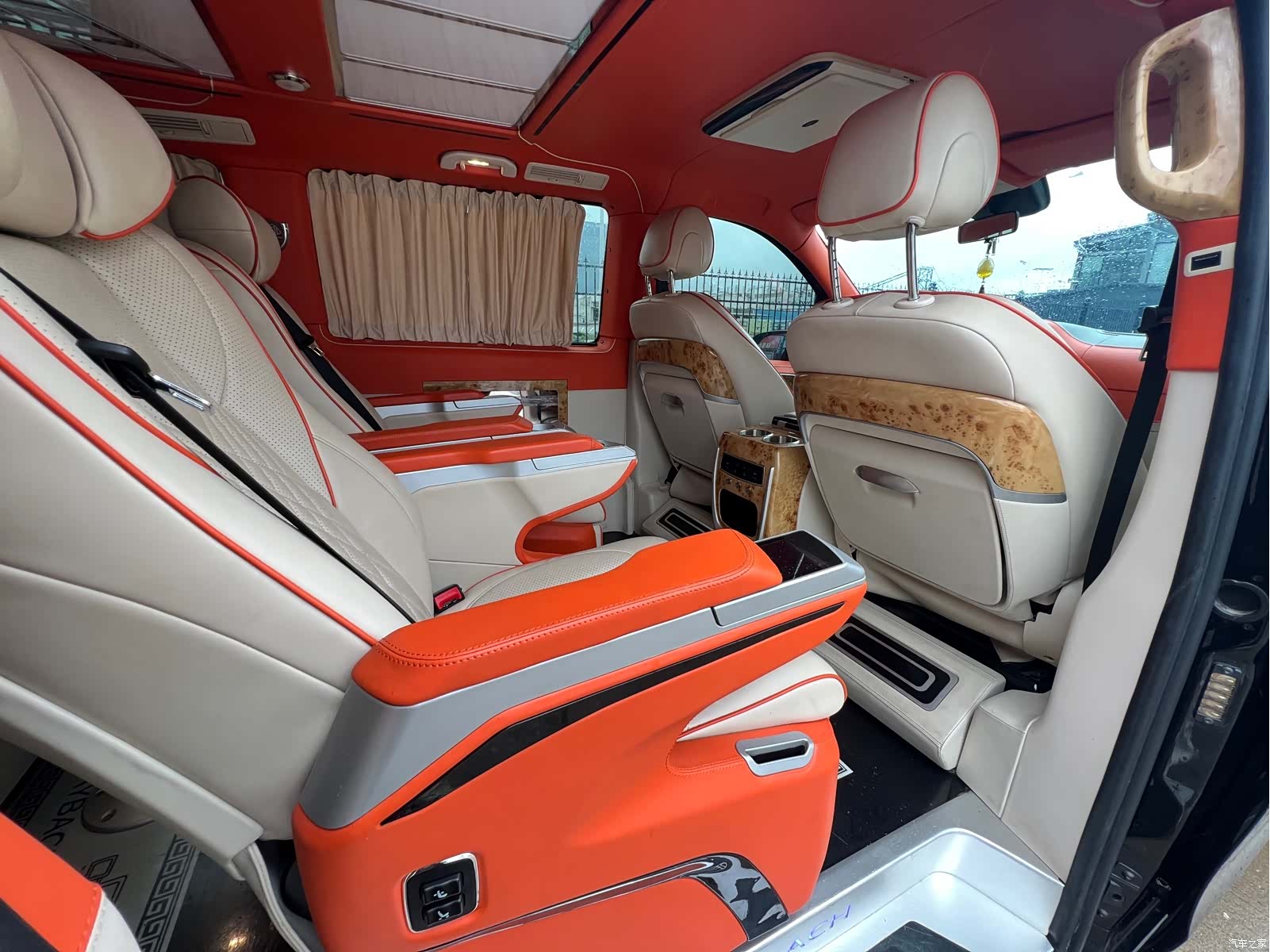 Mercedes-Benz 7, 2021 20