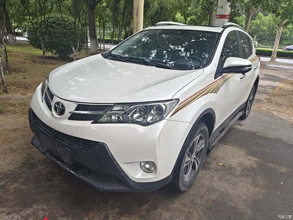 Toyota RAV4, 2015 1
