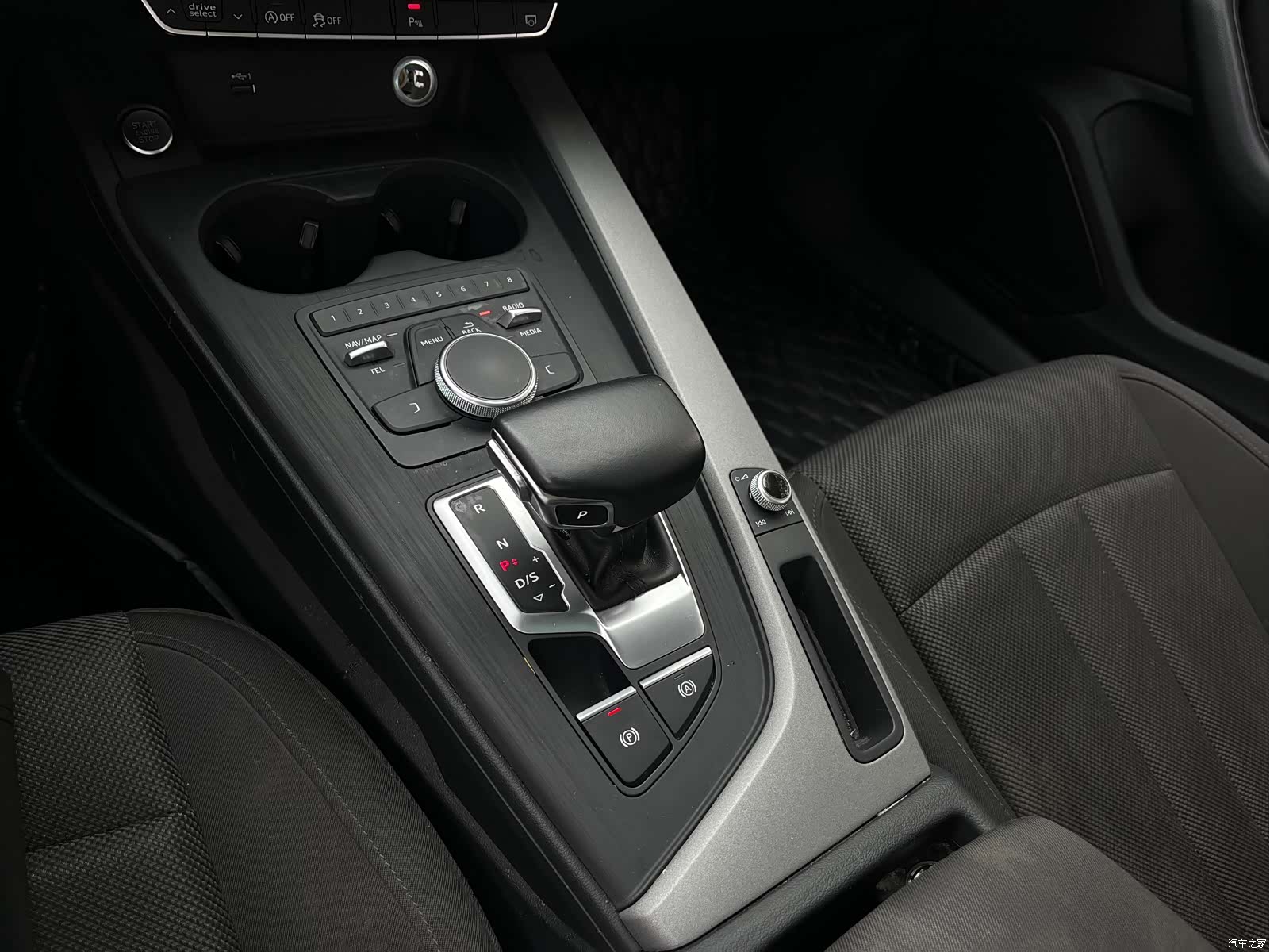 Audi A4L, 2018 9