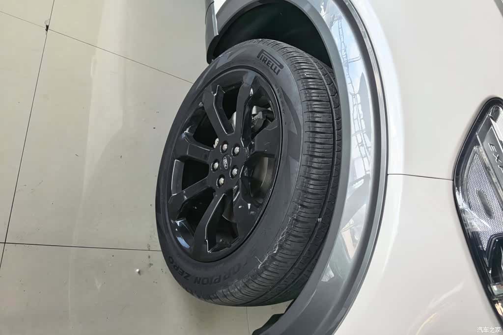 Ford Explorer, 2020 6