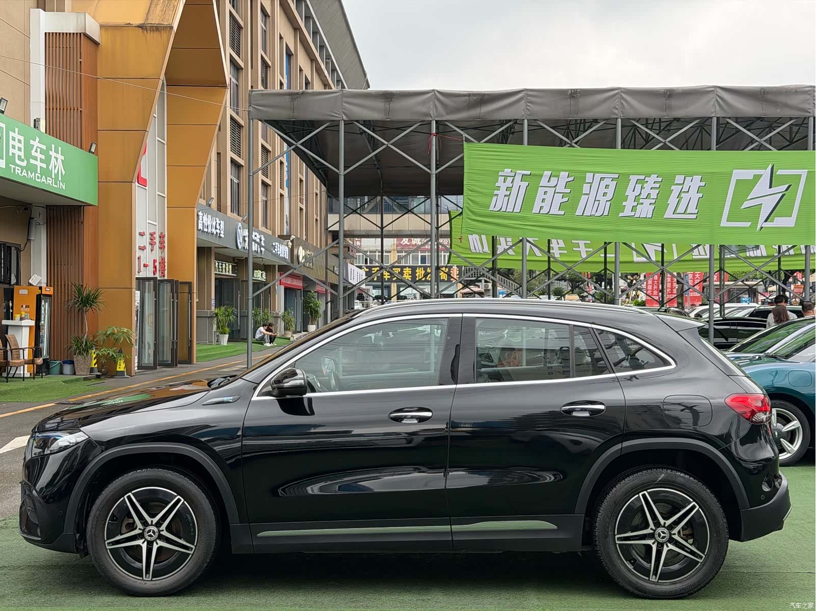 Mercedes-Benz EQA, 2022 3