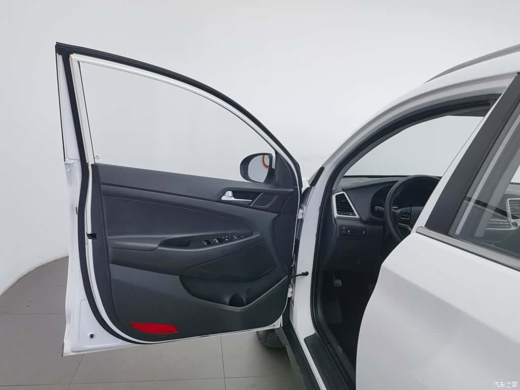 Hyundai Tucson, 2017 8