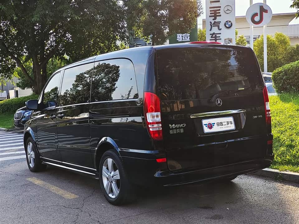 Mercedes-Benz Viano