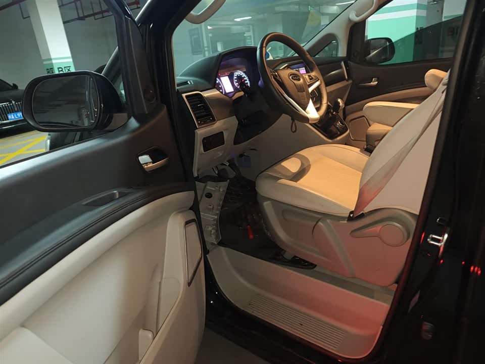 JAC Refine Ruifeng M4