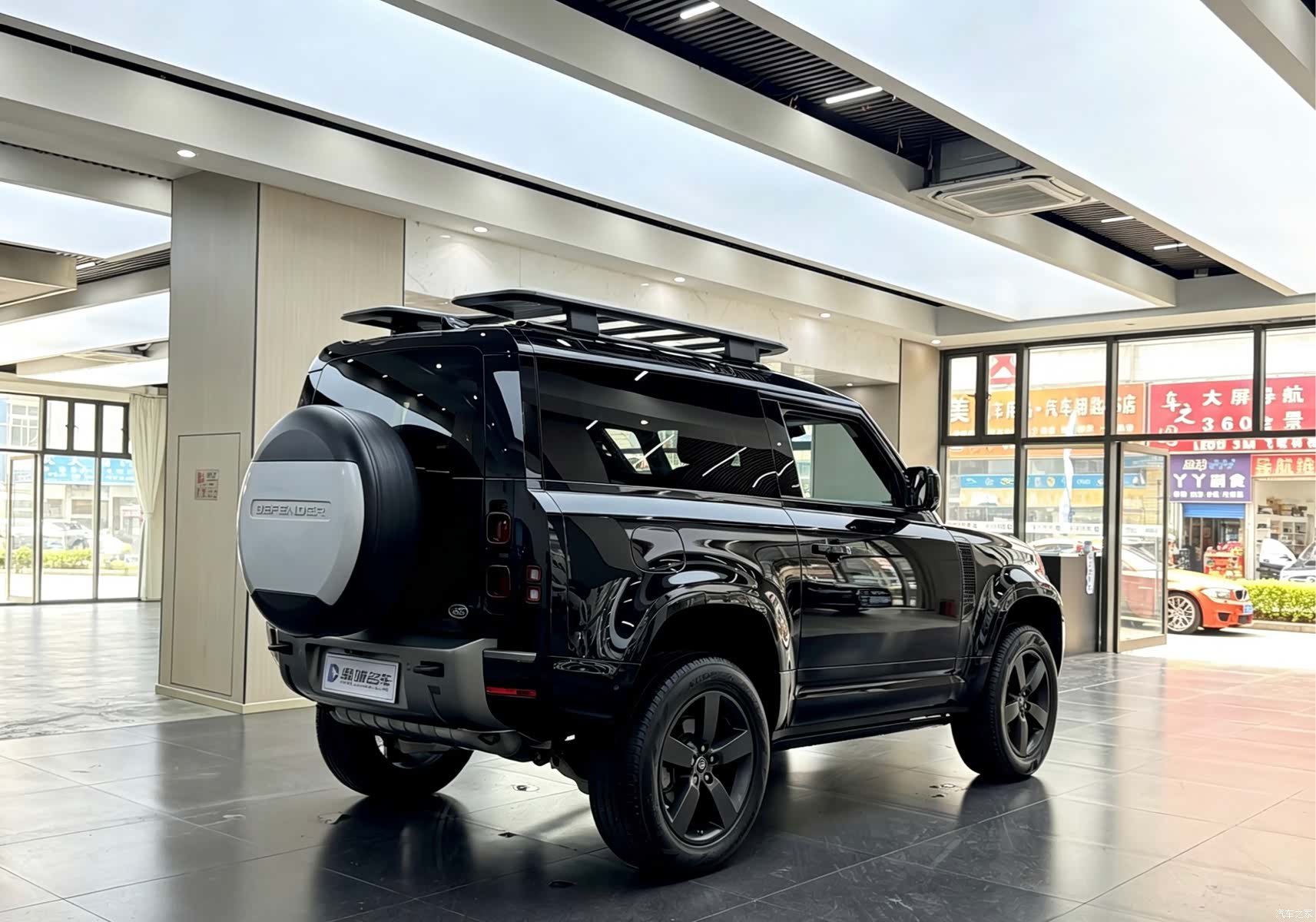 Land Rover Defender, 2022 11
