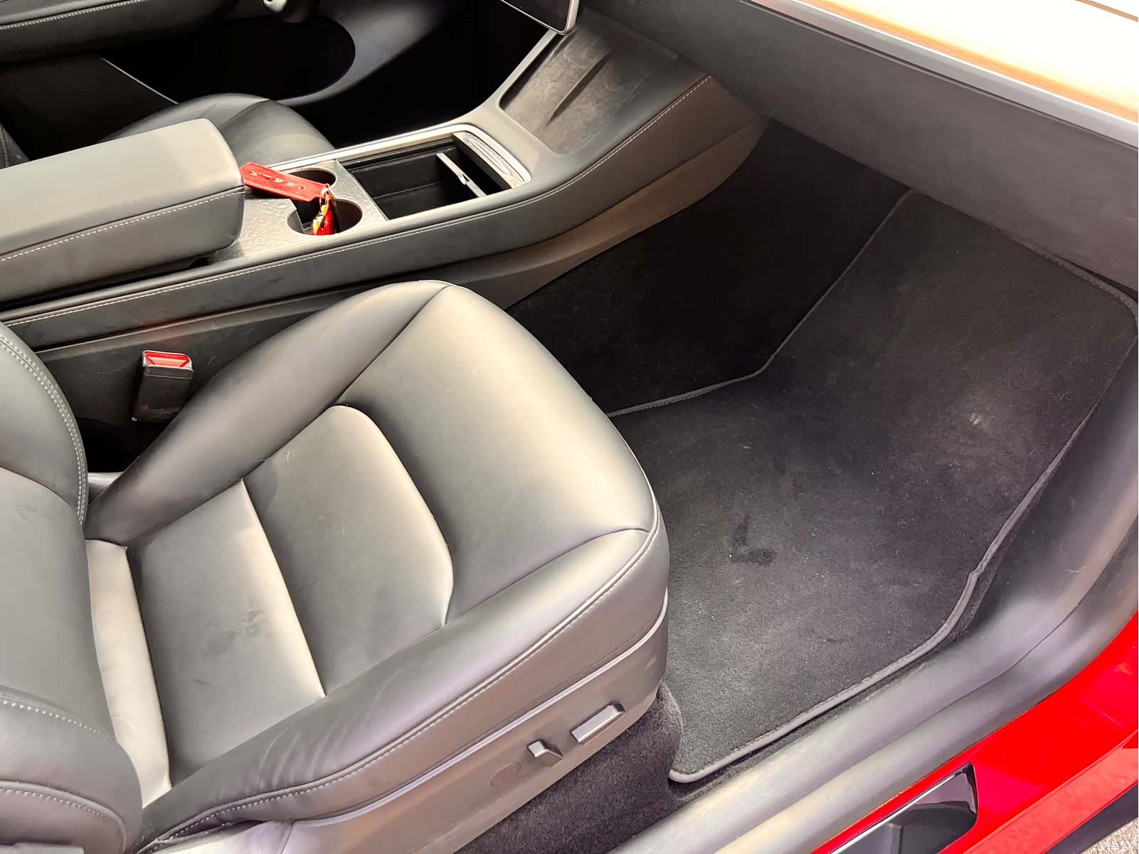 Tesla Model Y, 2021 11