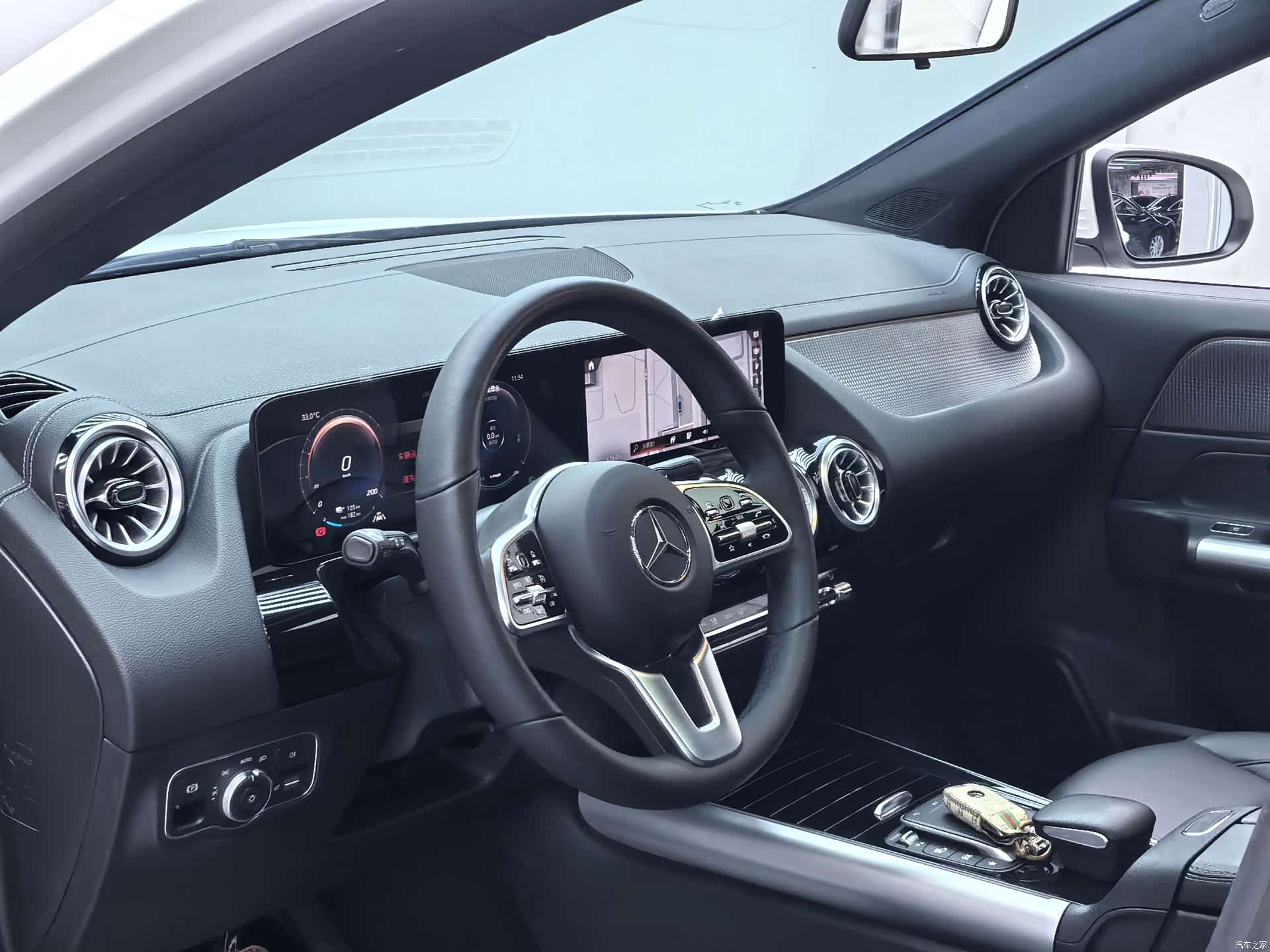 Mercedes-Benz EQA, 2022 10