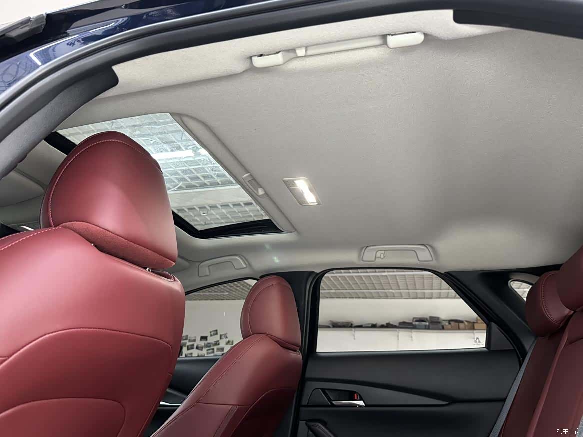 Mazda CX-30, 2022 13