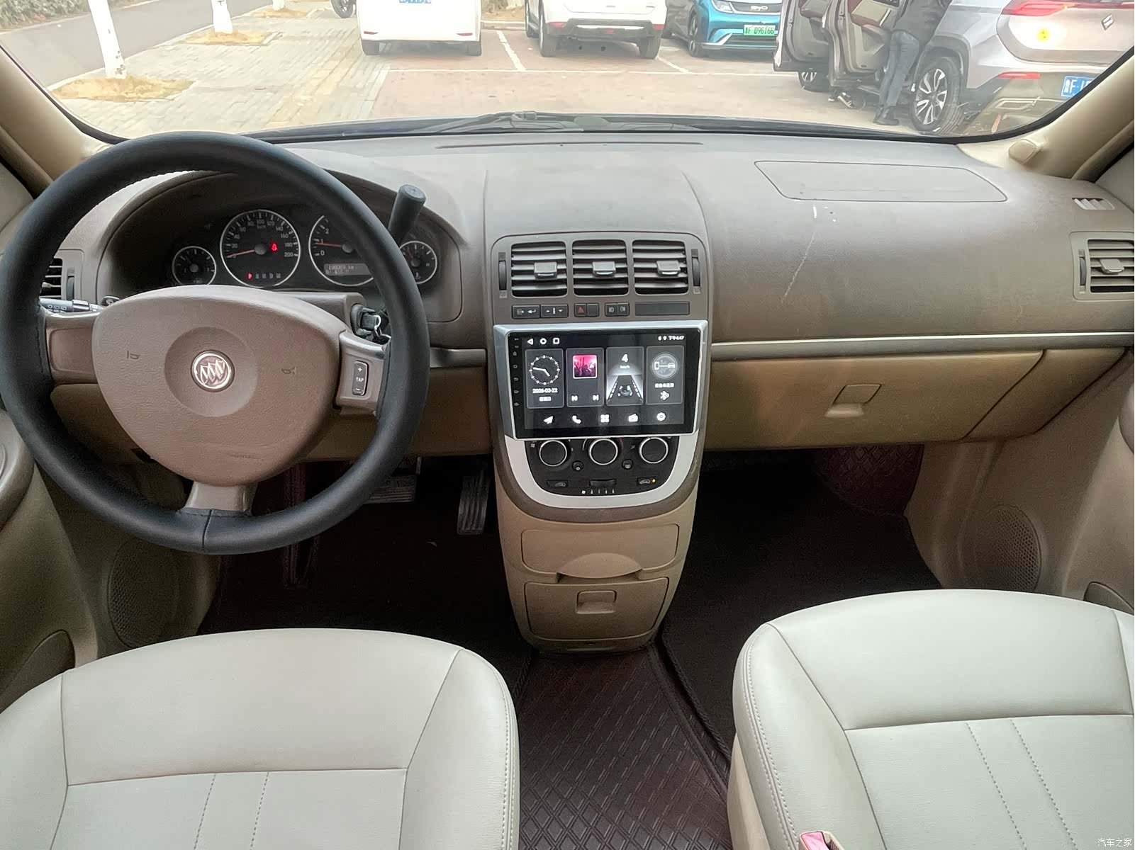 Buick GL8, 2016 10