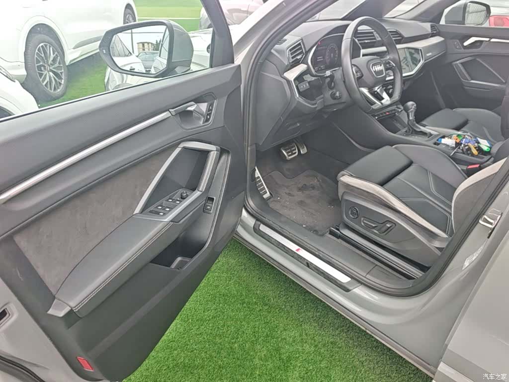 Audi Q3, 2024 23