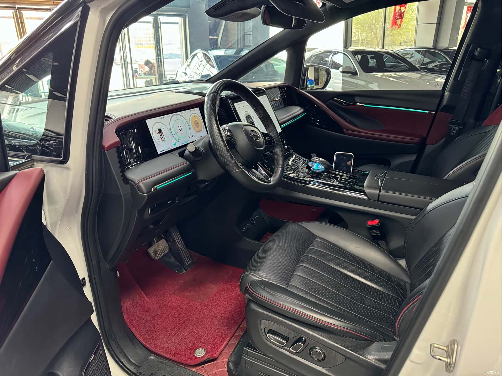 Trumpchi M8, 2023 4