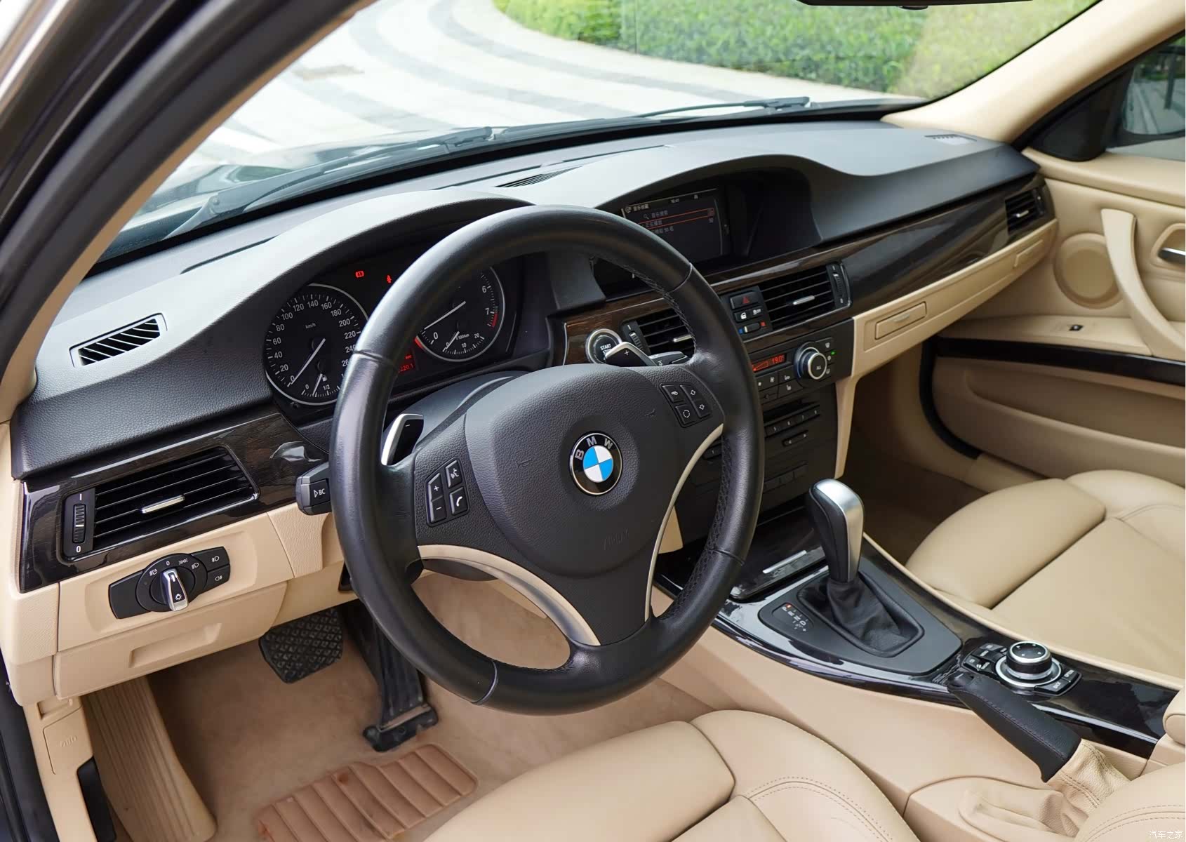 BMW 3 Series, 2012 17