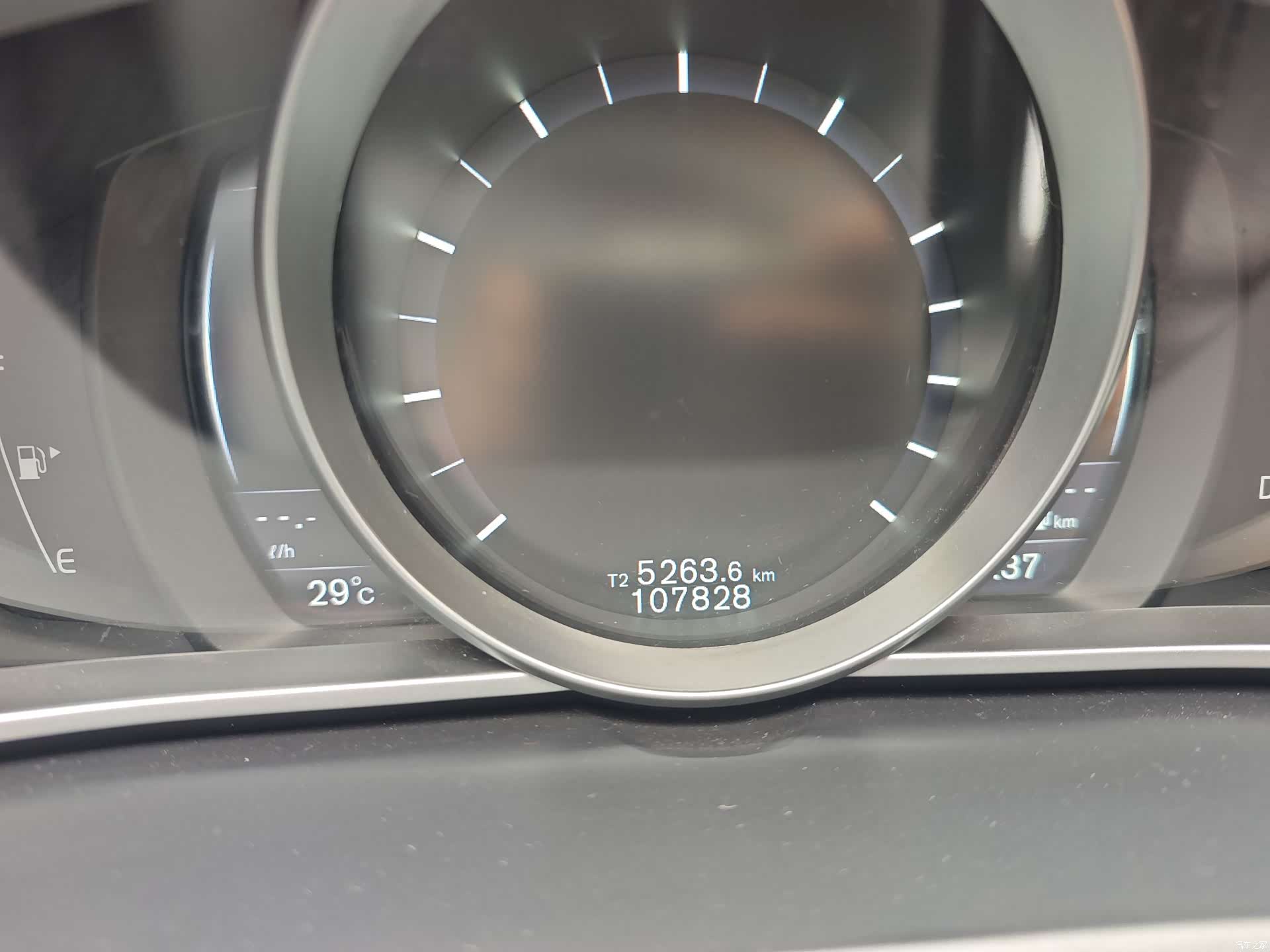 Volvo V40, 2016 10