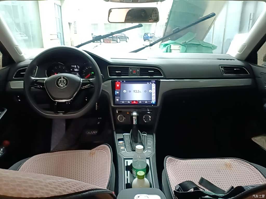 Volkswagen Lamando, 2017 10
