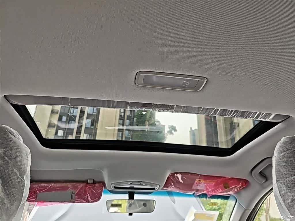 Geely Binray, 2026 18