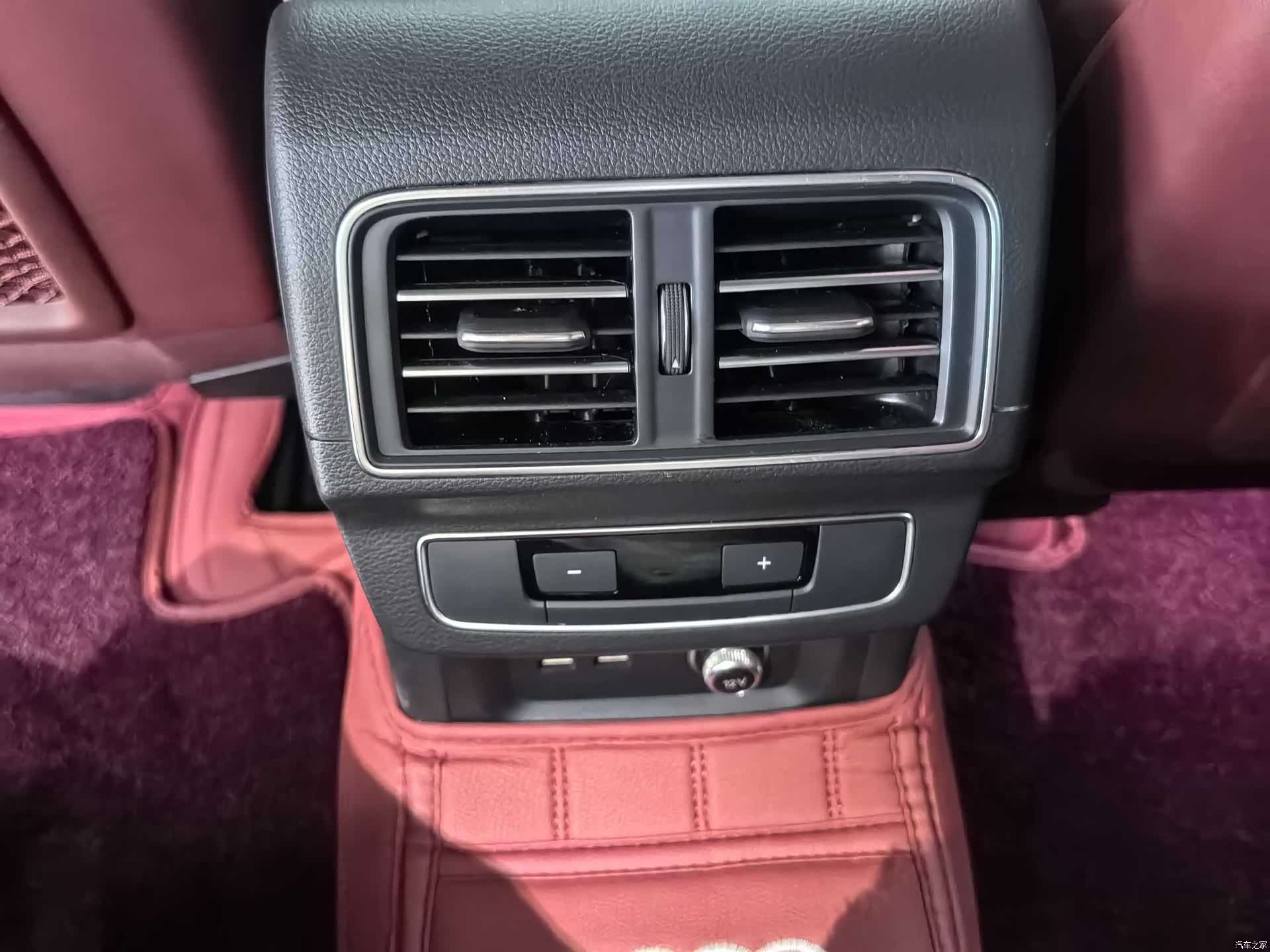 Audi Q5L, 2023 13