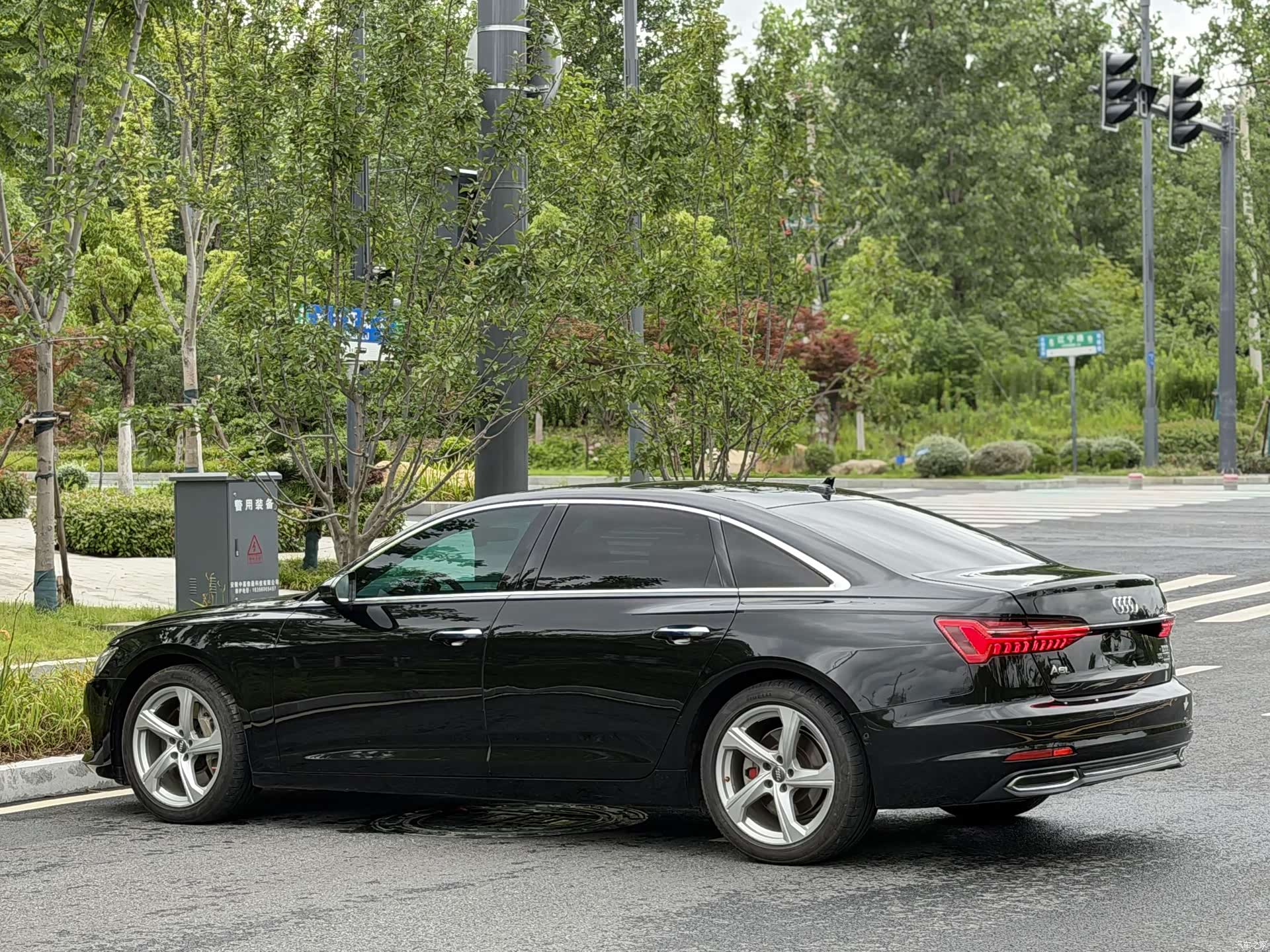 Audi A6L, 2019 9