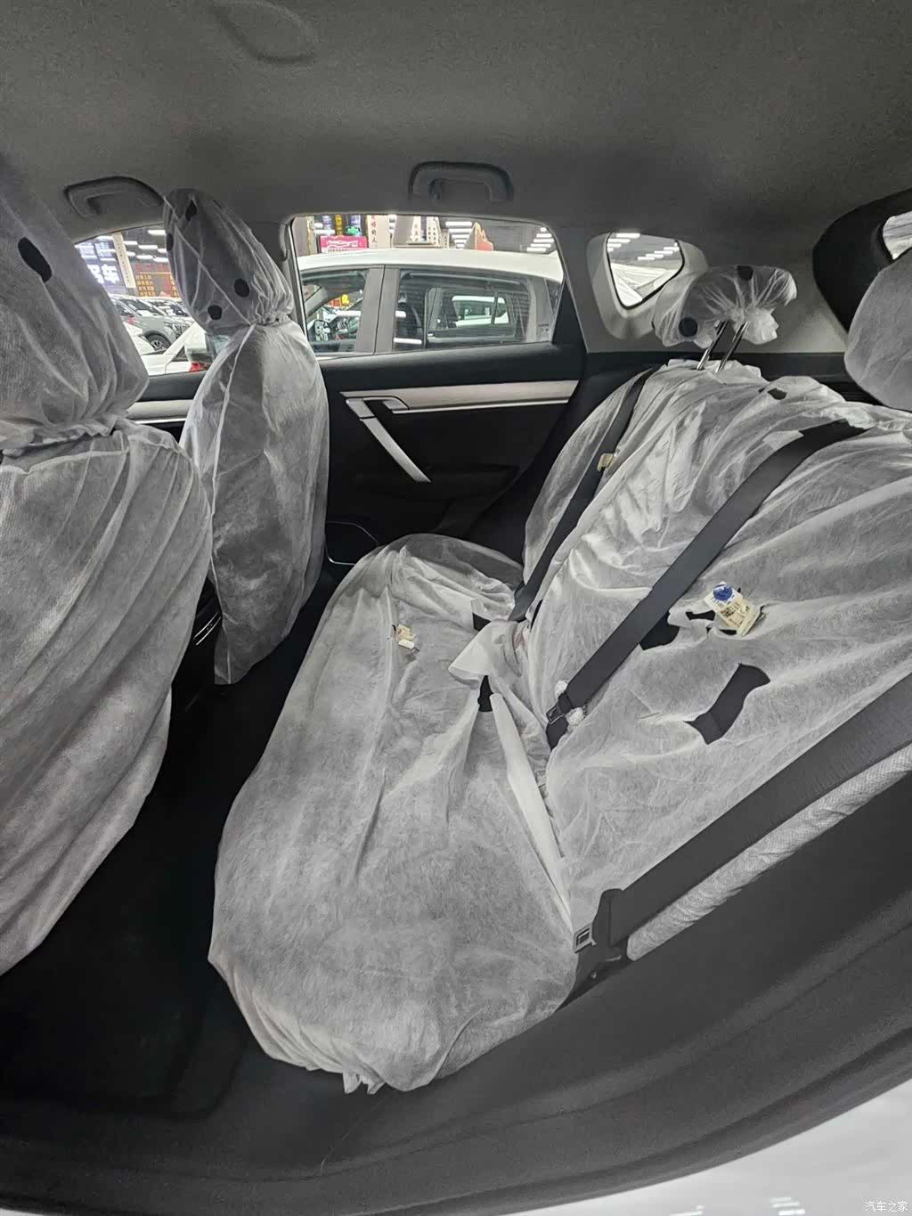 Geely Coolray, 2026 8