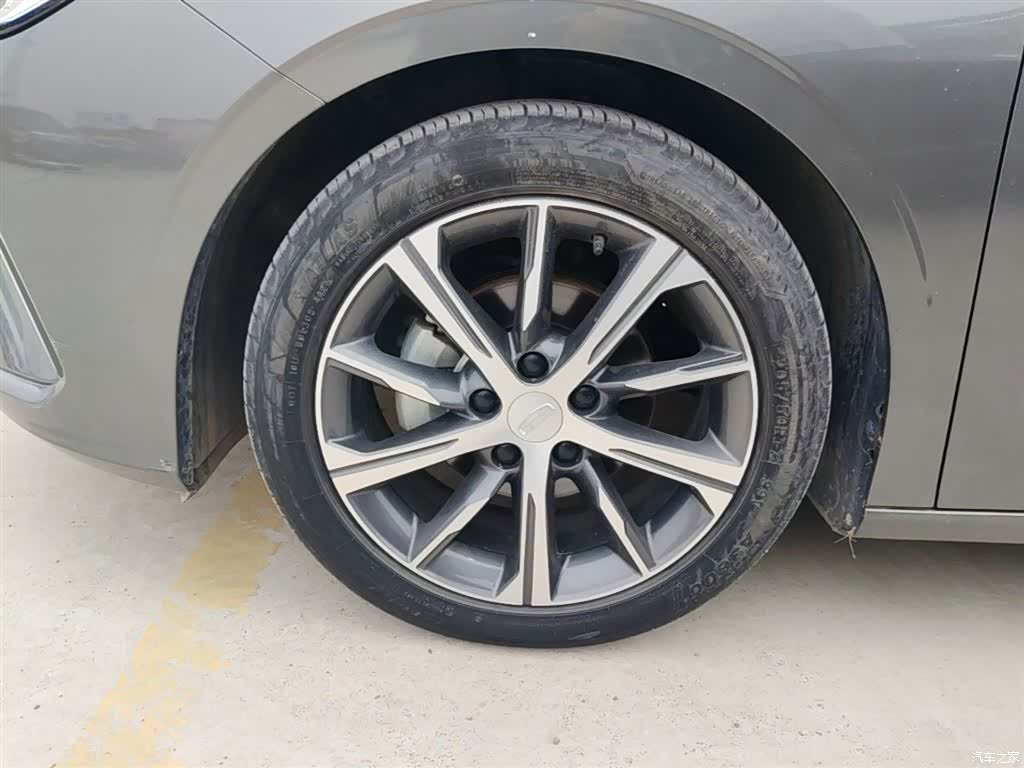 Geely Emgrand, 2023 23