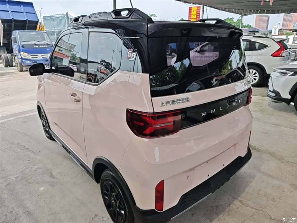Wuling MINIEV, 2023 все фото
