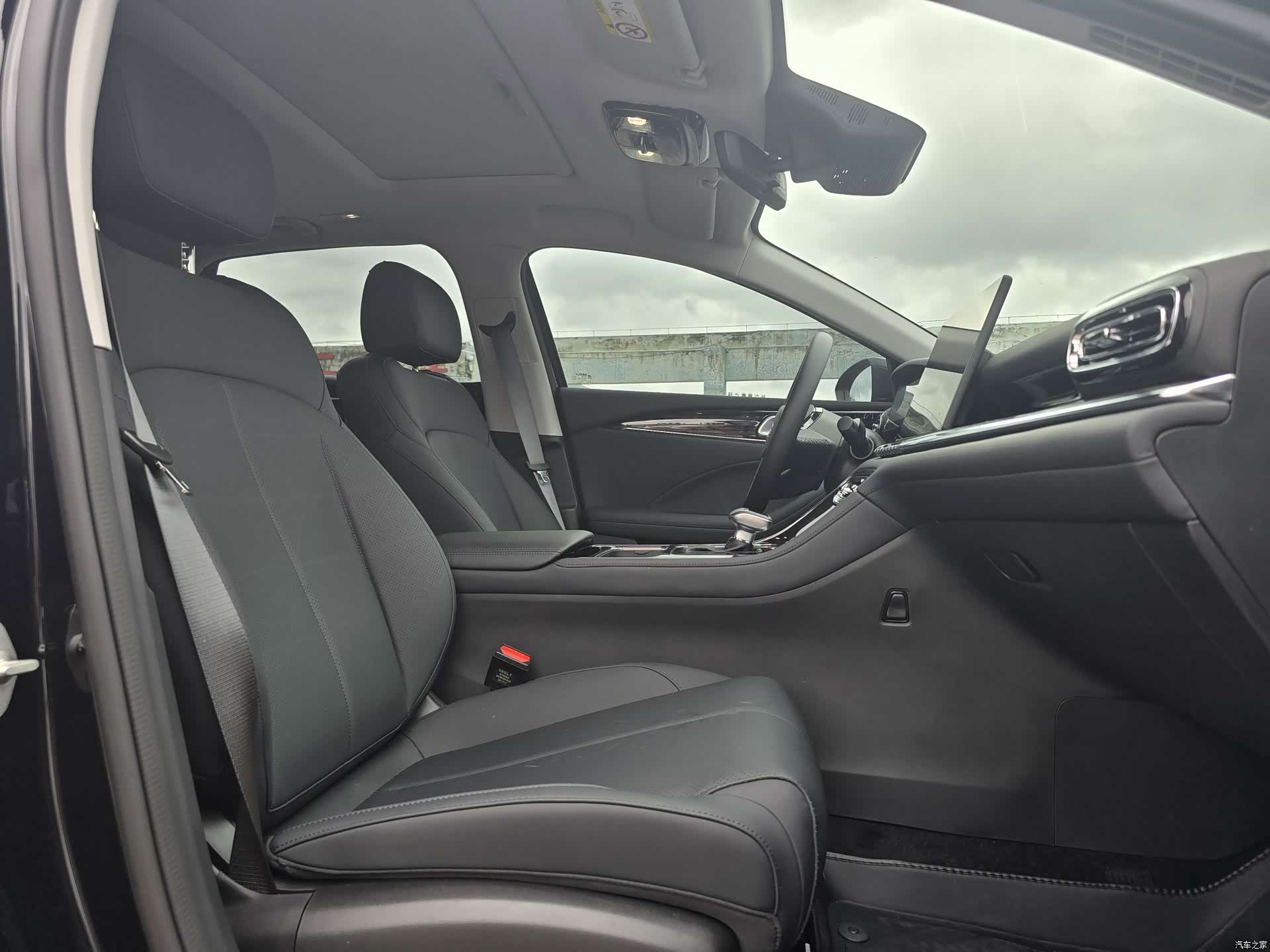 Geely Emgrand, 2026 7