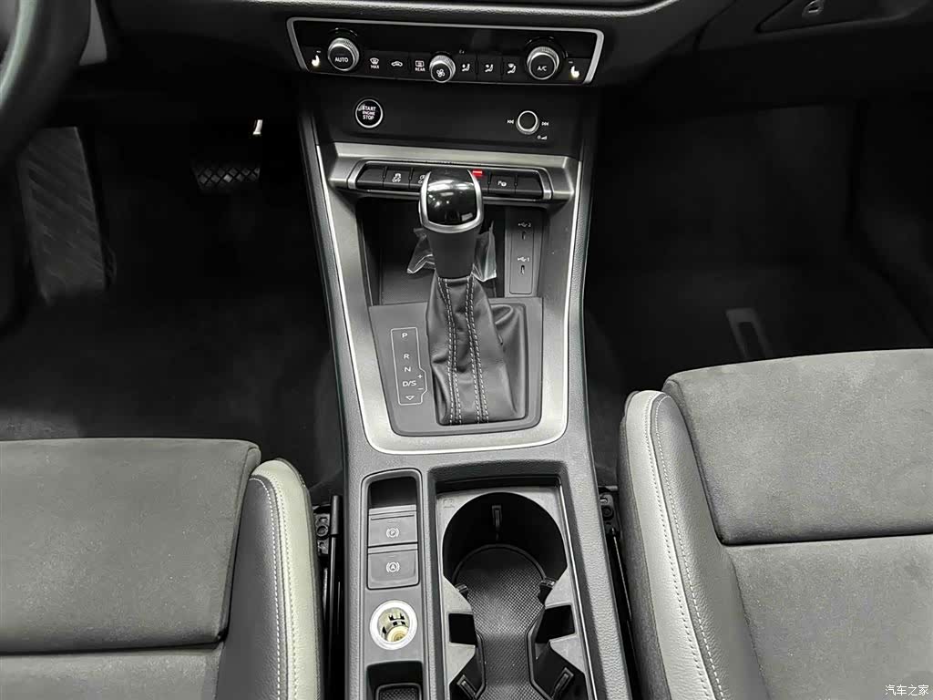 Audi Q3, 2022 22