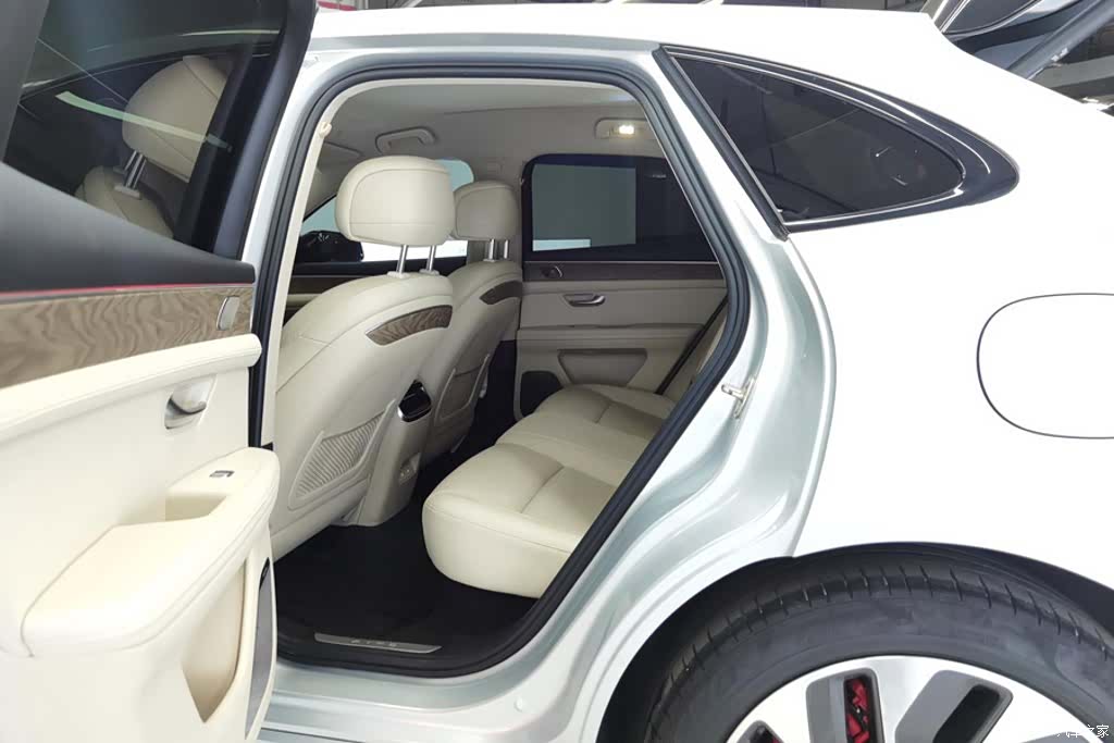 AITO M5, 2022 11