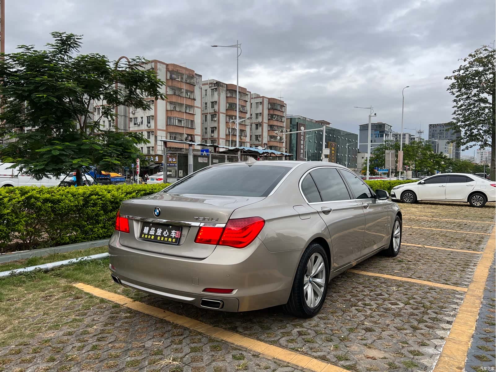 BMW 7 Series, 2012 6