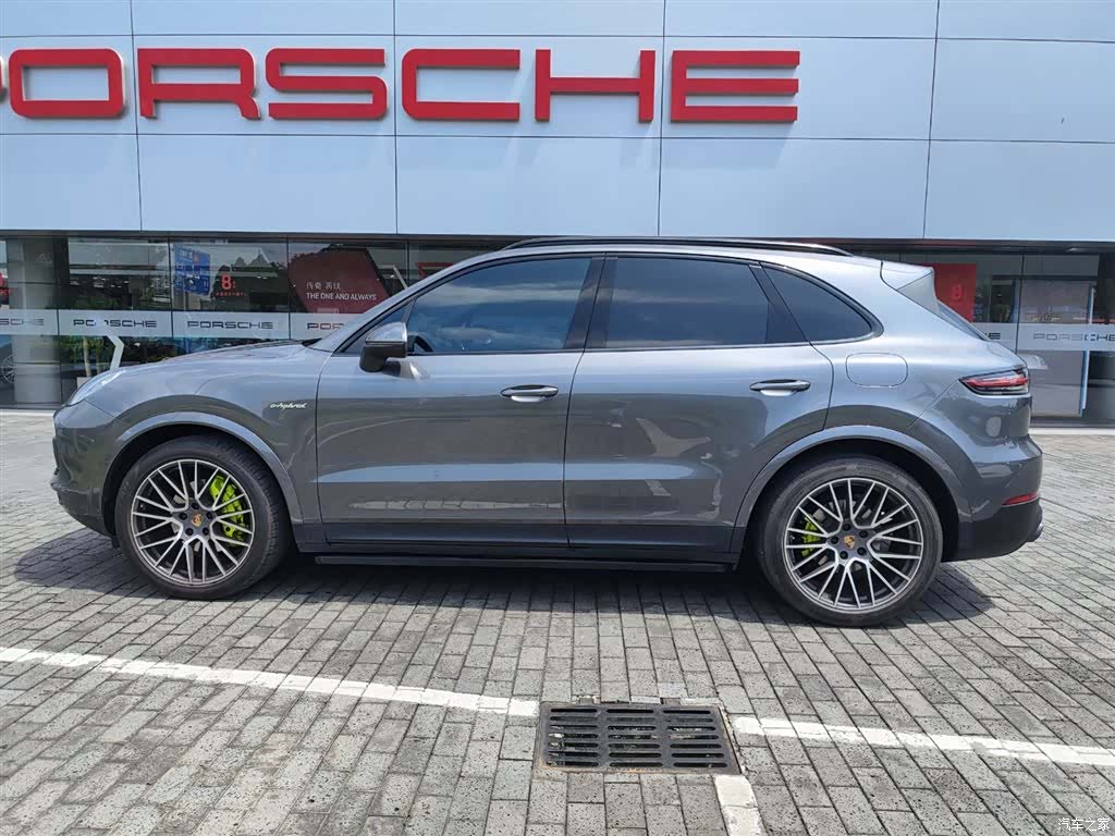 Porsche Cayenne, 2021 все фото