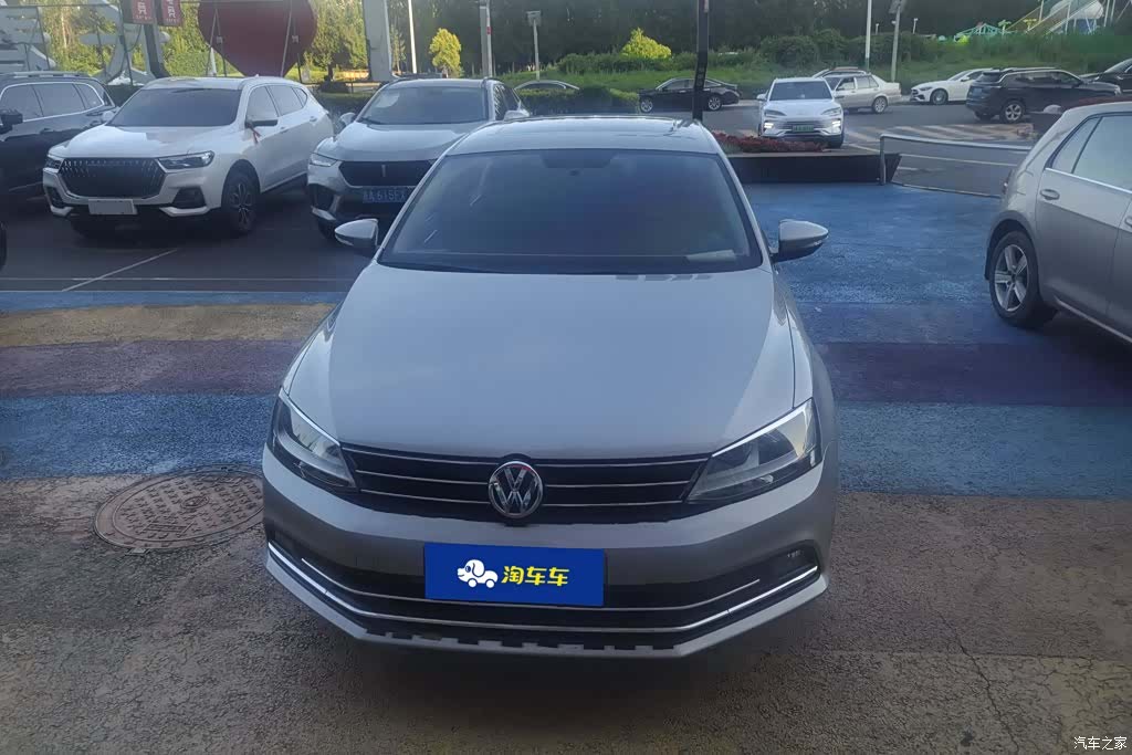 Volkswagen Sagitar, 2016 2