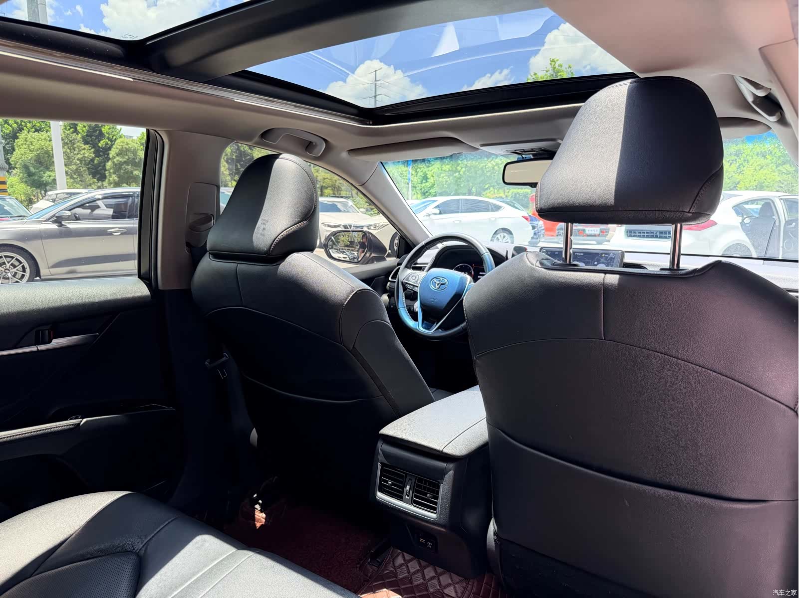 Toyota Camry, 2022 6