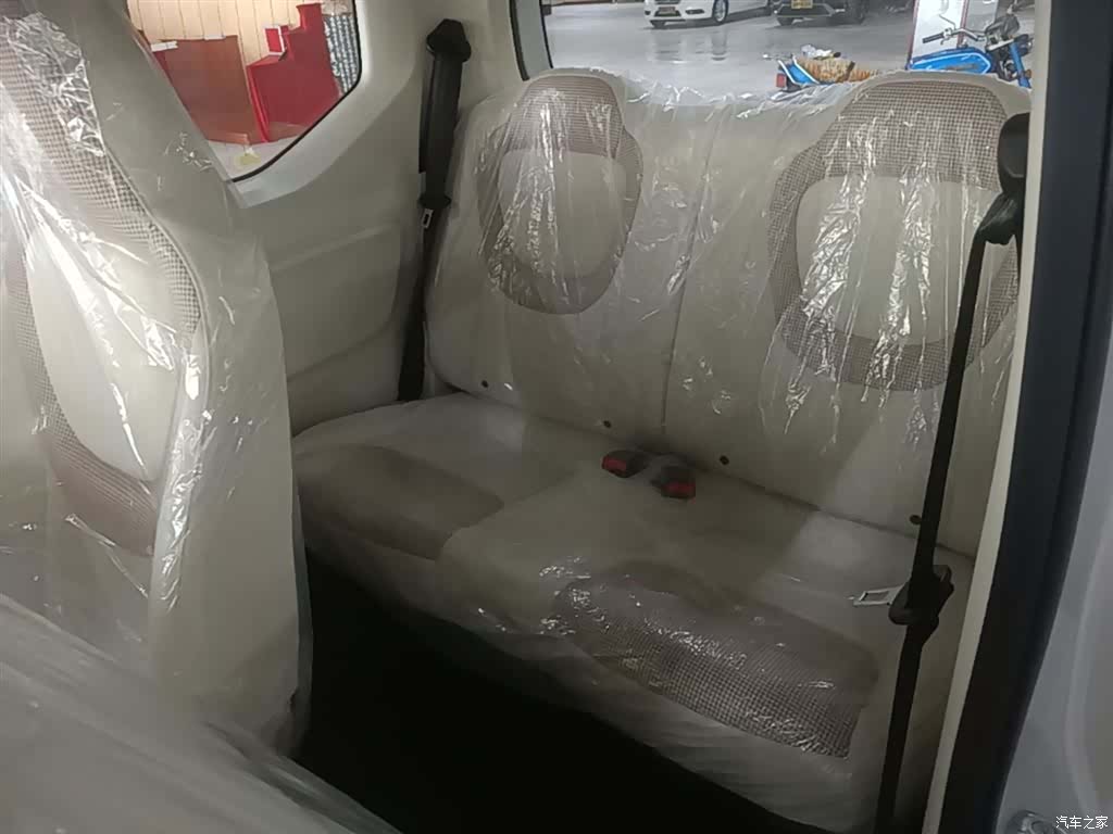 Wuling MINIEV, 2026 17