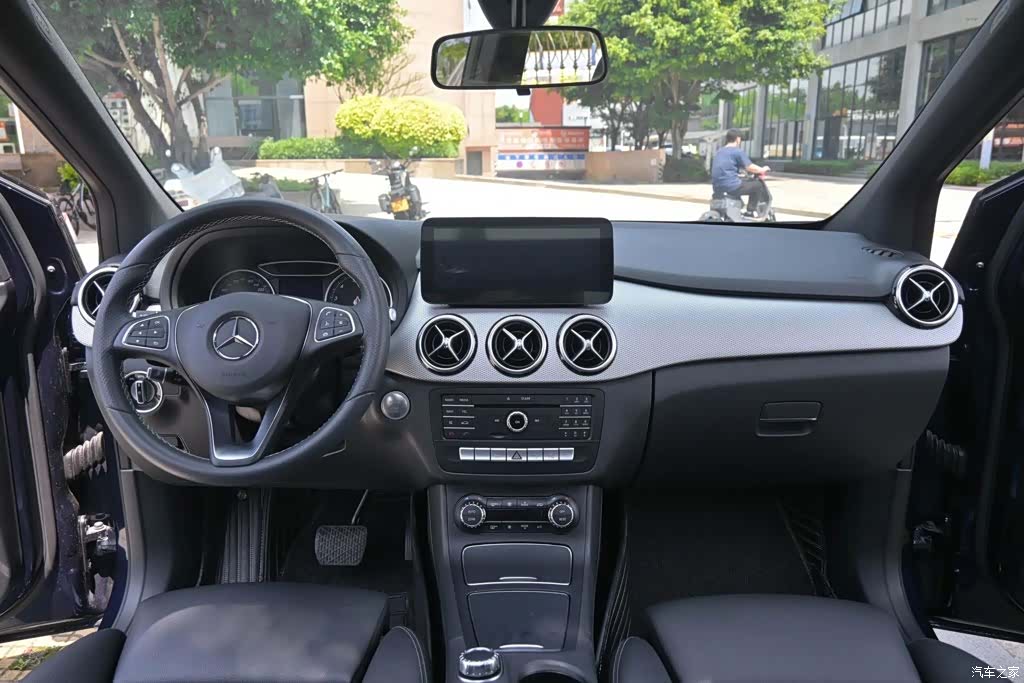 Mercedes-Benz B-Class, 2018 6