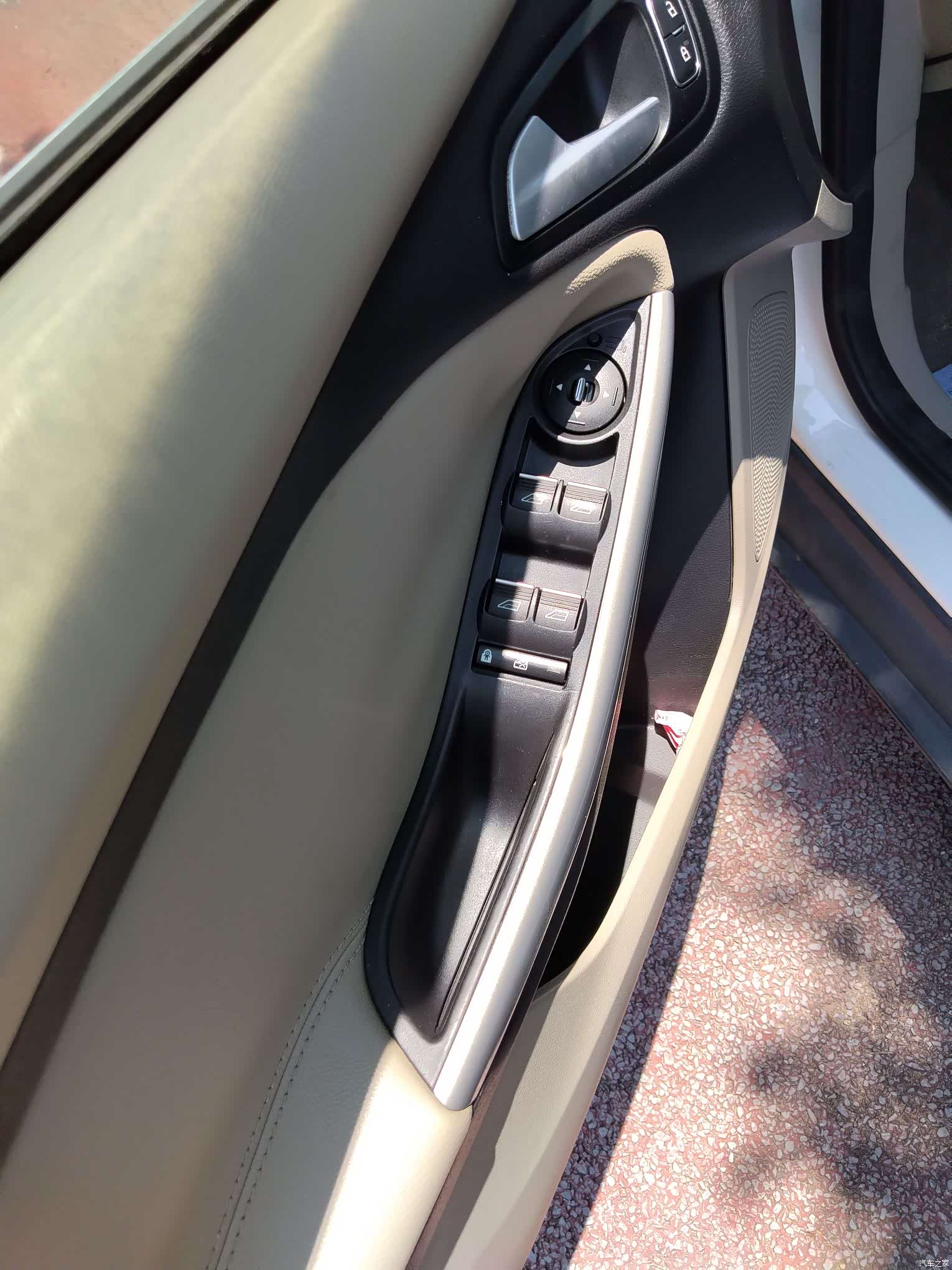 Ford Focus, 2017 11