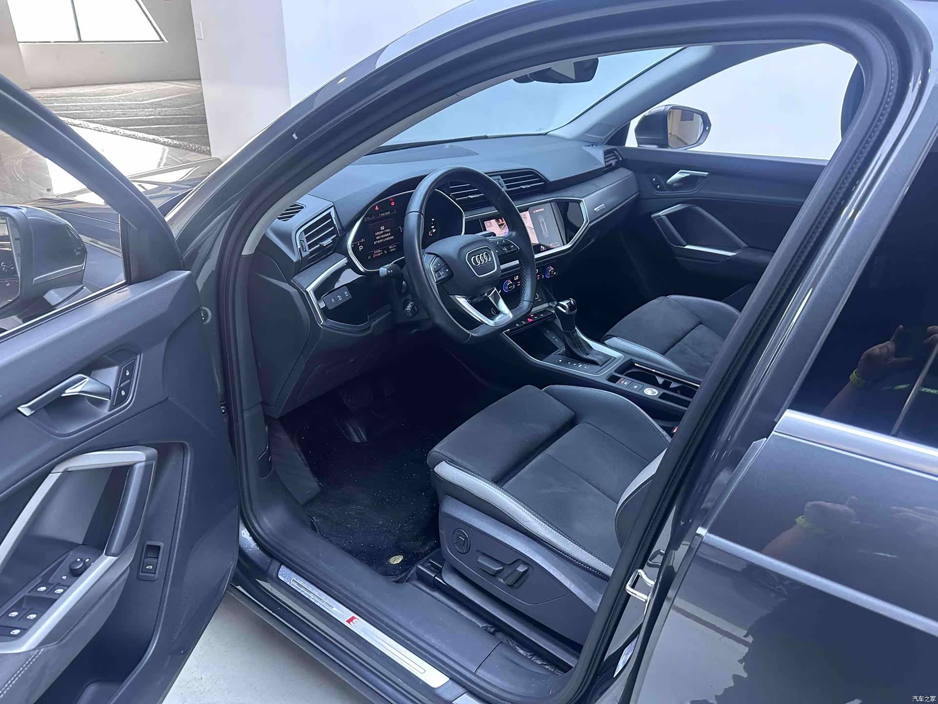 Audi Q3, 2022 9
