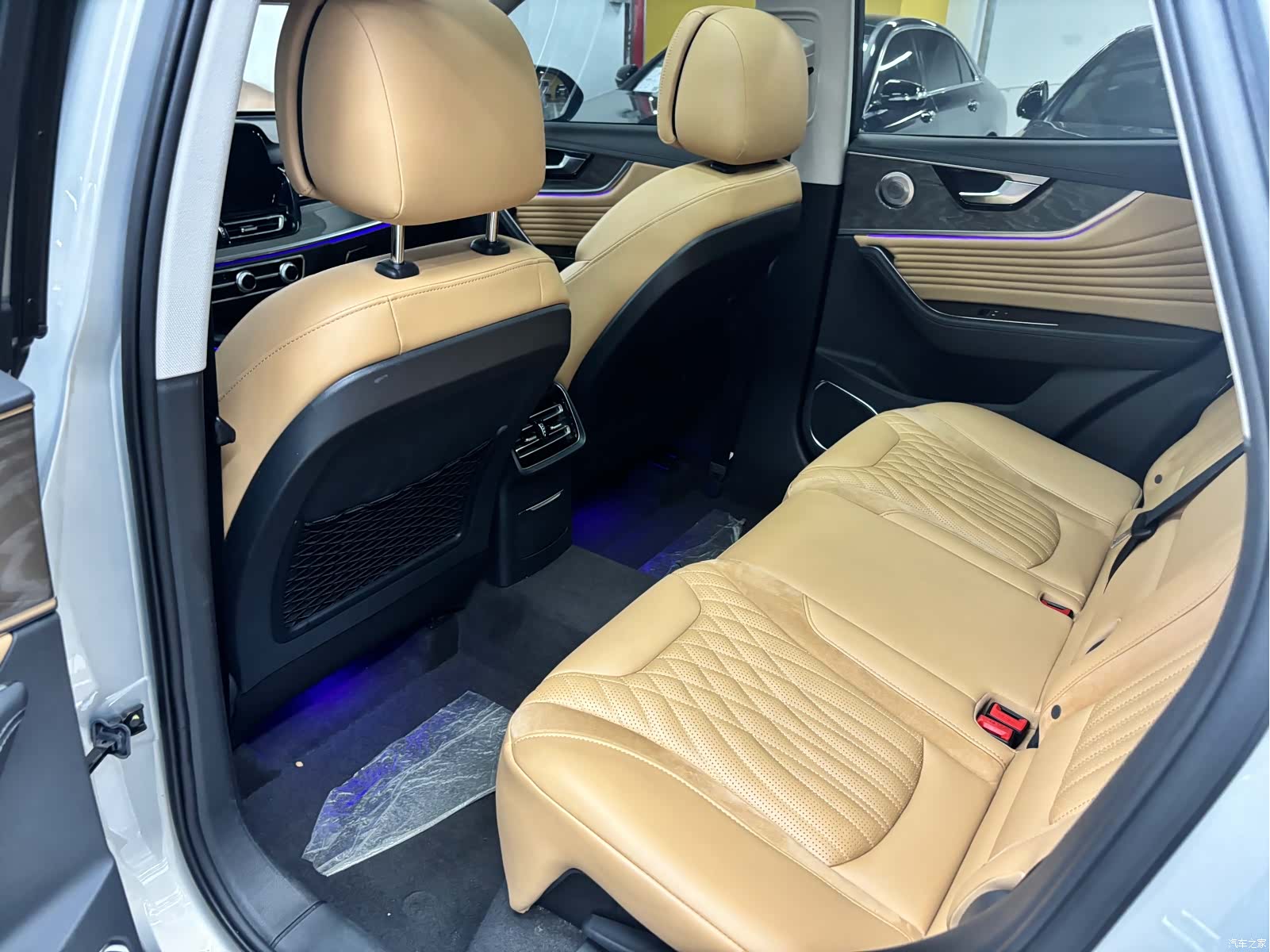 Hongqi HS5, 2023 6