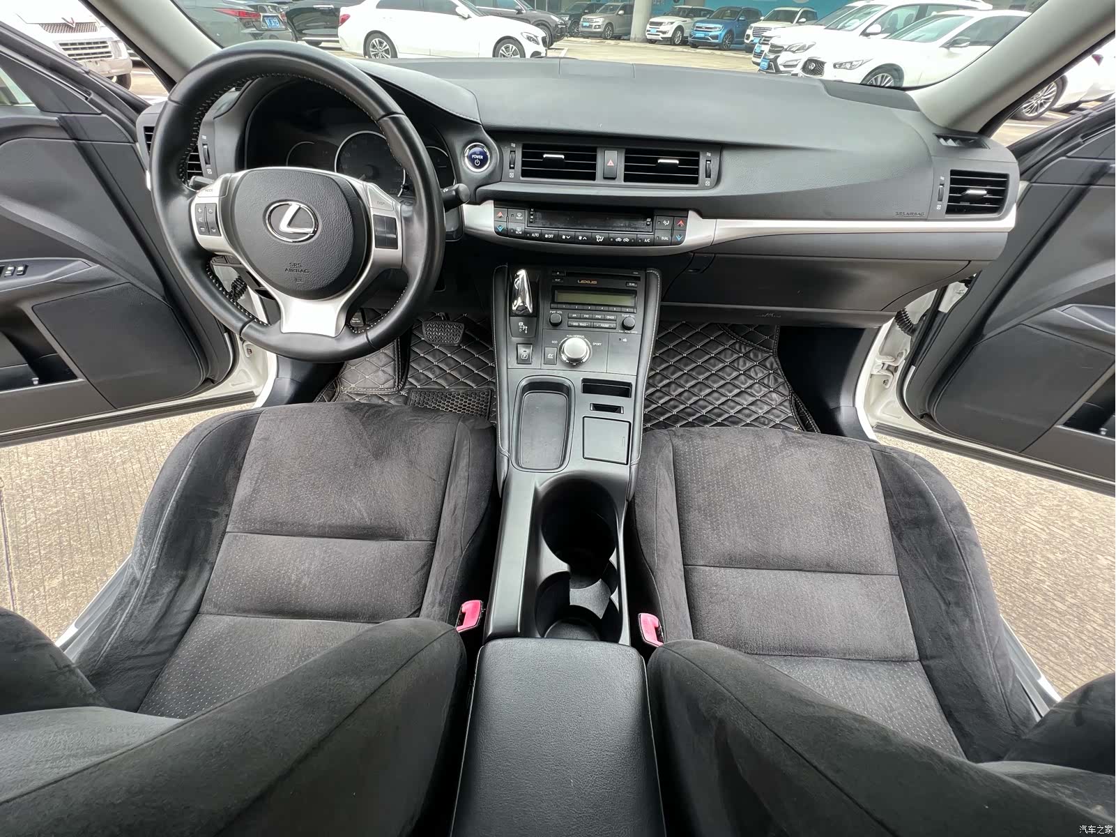 Lexus CT, 2013 15