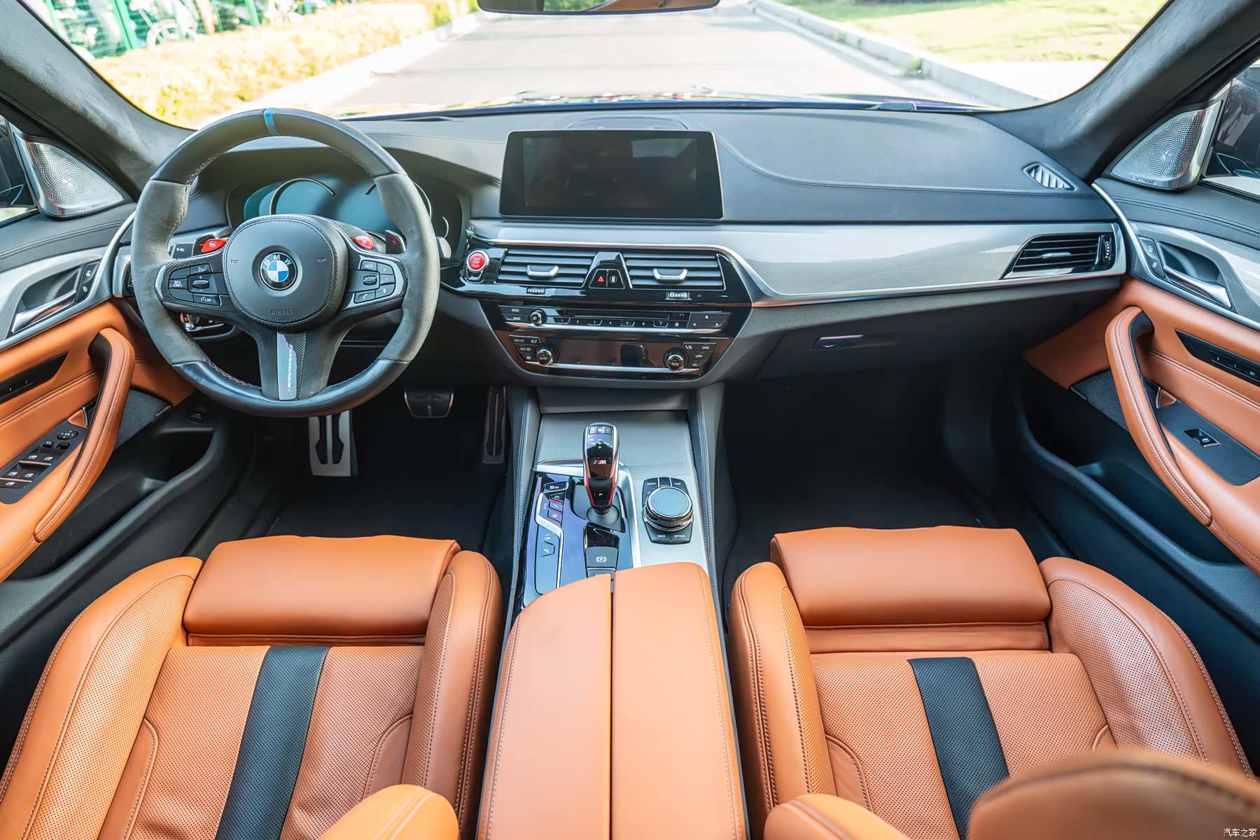 BMW M5, 2019 8