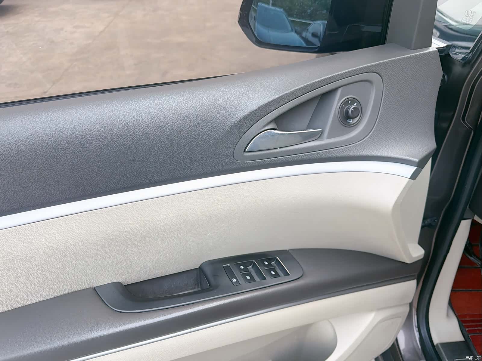 Buick GL8, 2013 11
