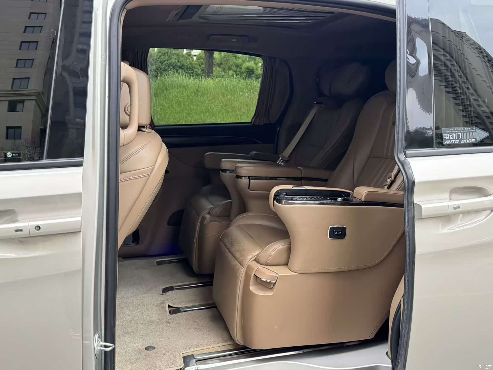 Buick GL8, 2021 7