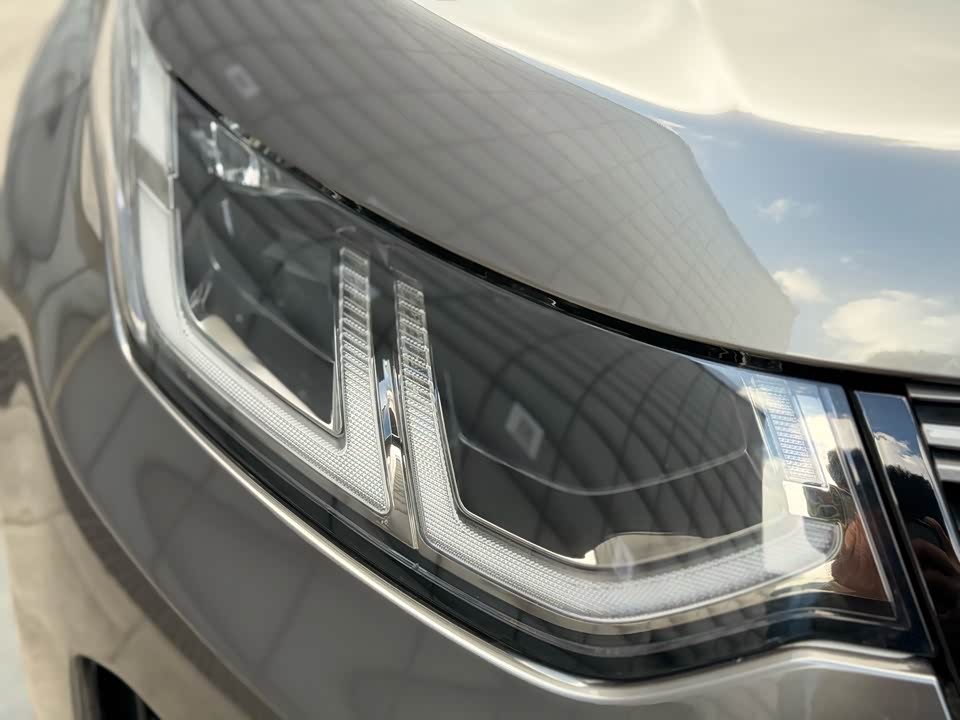 Land Rover Discover sports