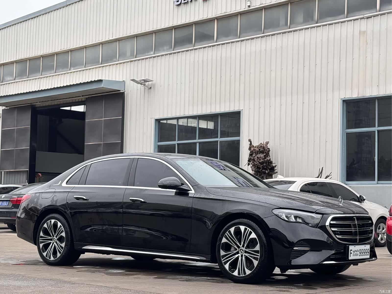 Mercedes-Benz E-Class, 2025 3