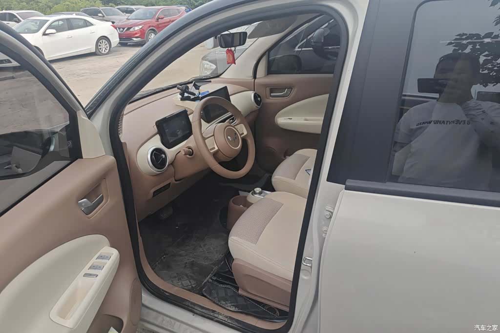 Wuling MINIEV, 2025 9