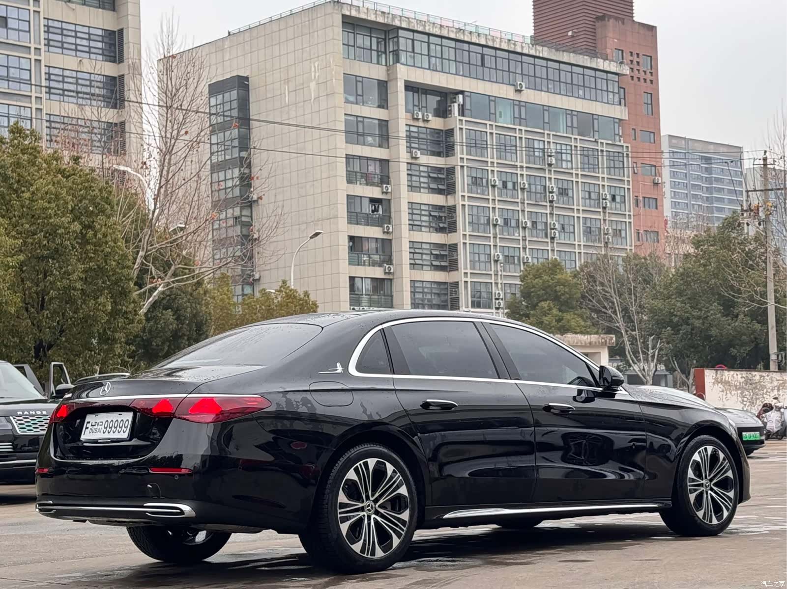 Mercedes-Benz E-Class, 2025 10